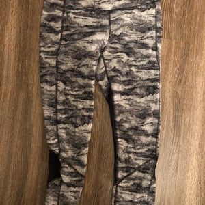 Lulu lemon workout tights